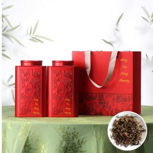 Hong-Tra-Dong-Phuong-My-Nhan